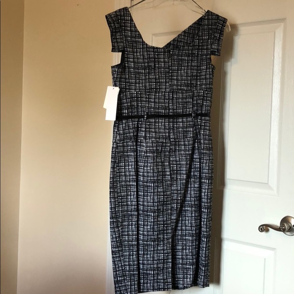 Andrianna Papell sheath dress - Picture 3 of 4